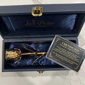 Love picker 24k gold dipped rose